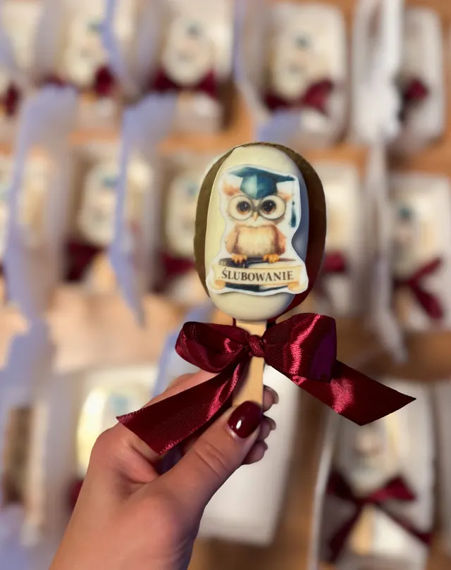 Cake pops sówki na zakończenie roku szkolnego